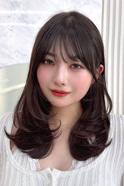 ハイレイヤーワンカールヘアの画像
