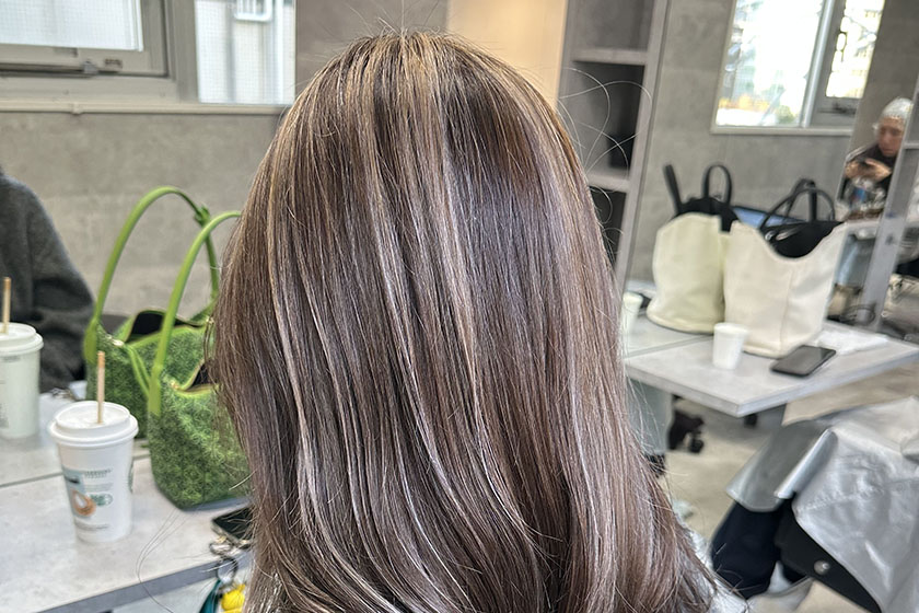 ヘアカラーの「ハイライト」とは?メリットやおすすめの色を紹介の写真