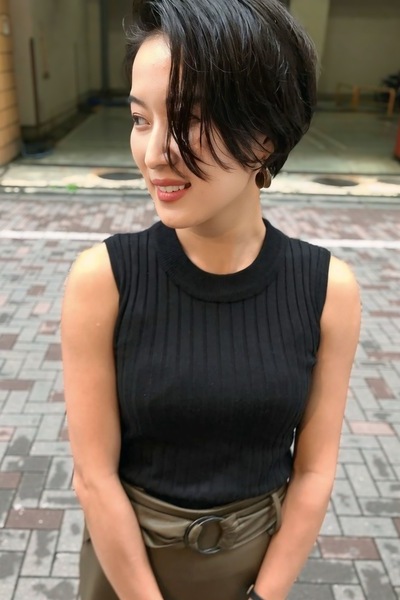 シンプルショートヘアの画像