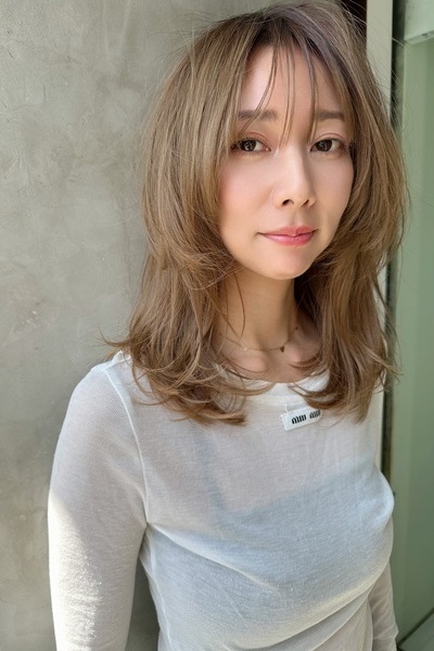 レイヤーたっぷりのミディアムの画像