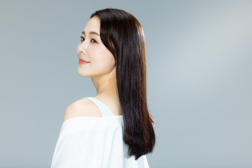 ロングヘアの女性の画像